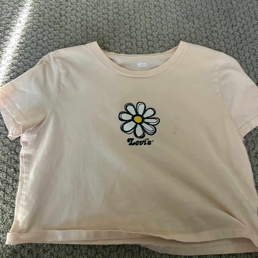 Levi's Cream Short Sleeve Tee with Embroidered Daisy